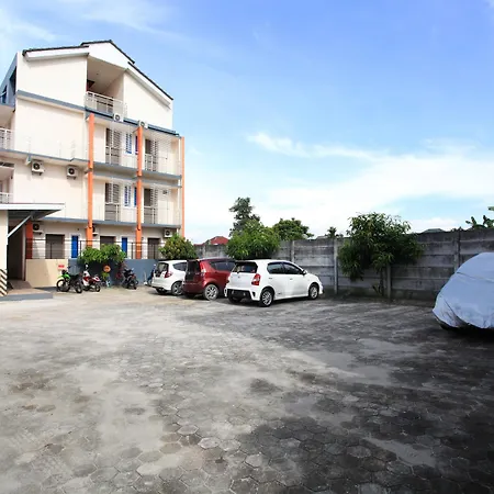 The Nancy'S Homestay Pekanbaru Mitra Reddoorz-3
